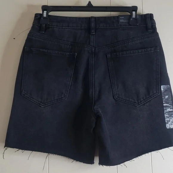 Numero  Tulum high rise relaxed mid thigh short black 27w - Picture 5 of 6